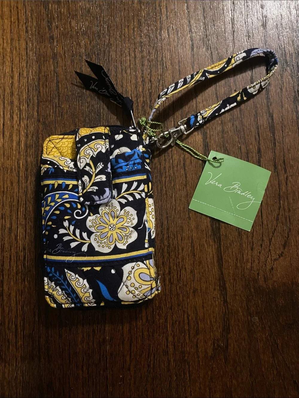 NWT Vera Bradley Ellie Blue Carry It All Wristlet